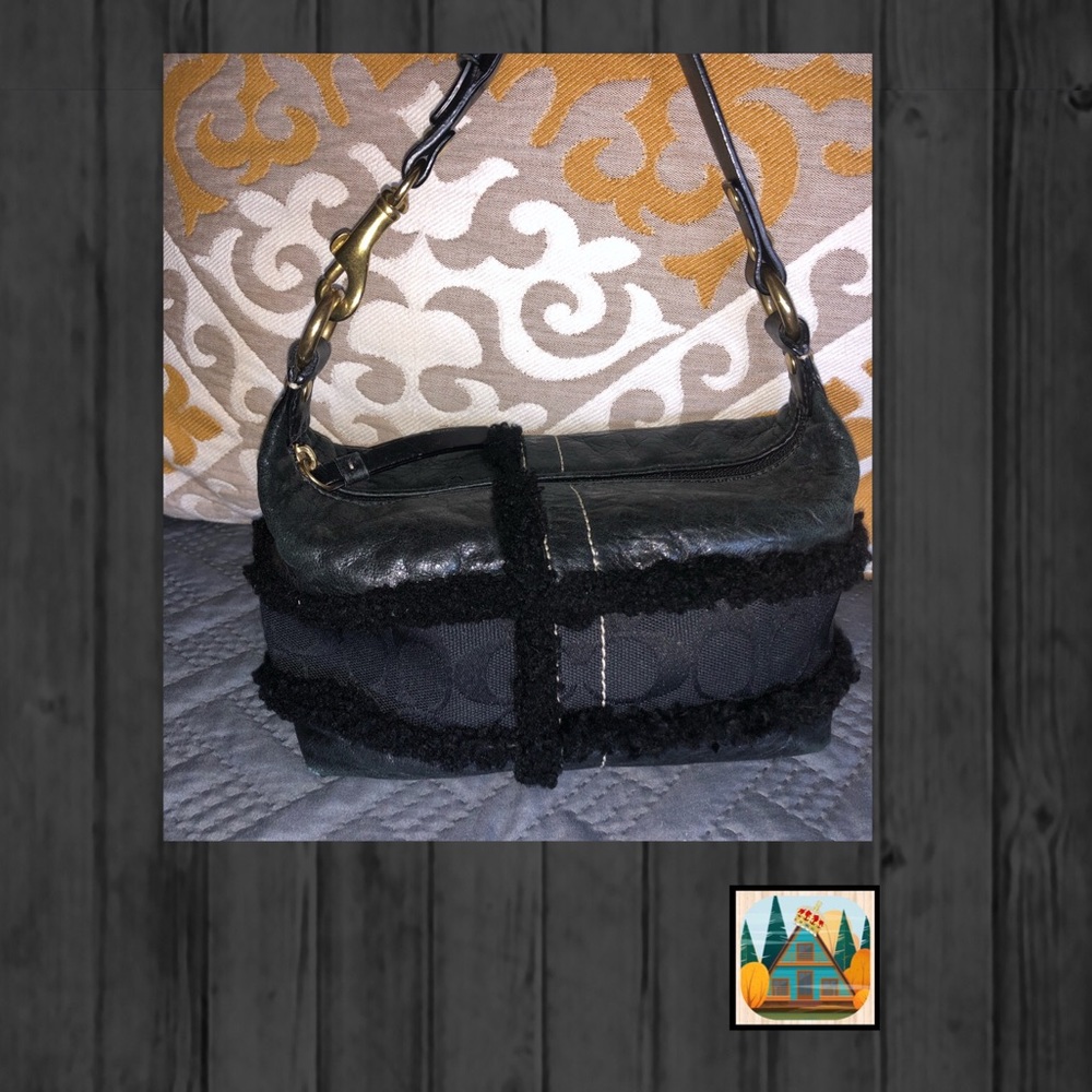 Authentic Coach Small Black Bag With Sherpa